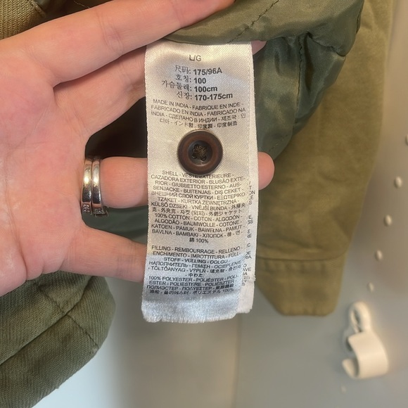Levi’s Army Green Button Down Jacket Size Large with weathered Sleeves - Picture 6 of 7